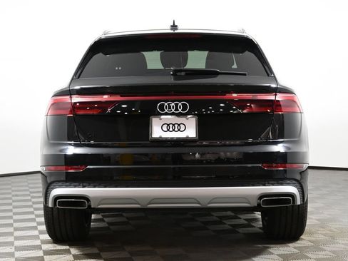 Used 2025 Audi Q8 Premium image 6