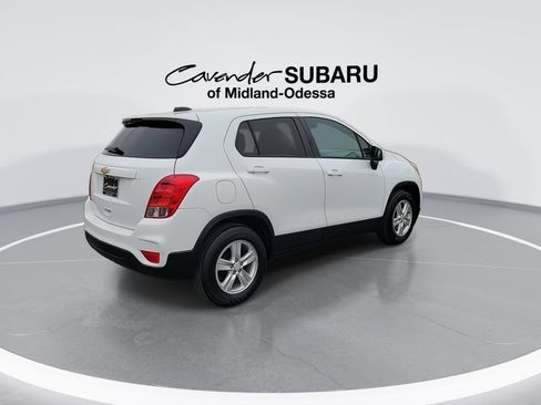 Used 2022 Chevrolet Trax LS w/ Tint and Cruise Package FWD image 8