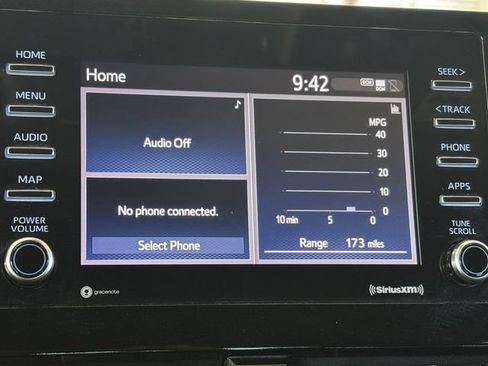 Used 2021 Toyota Camry SE FWD image 9