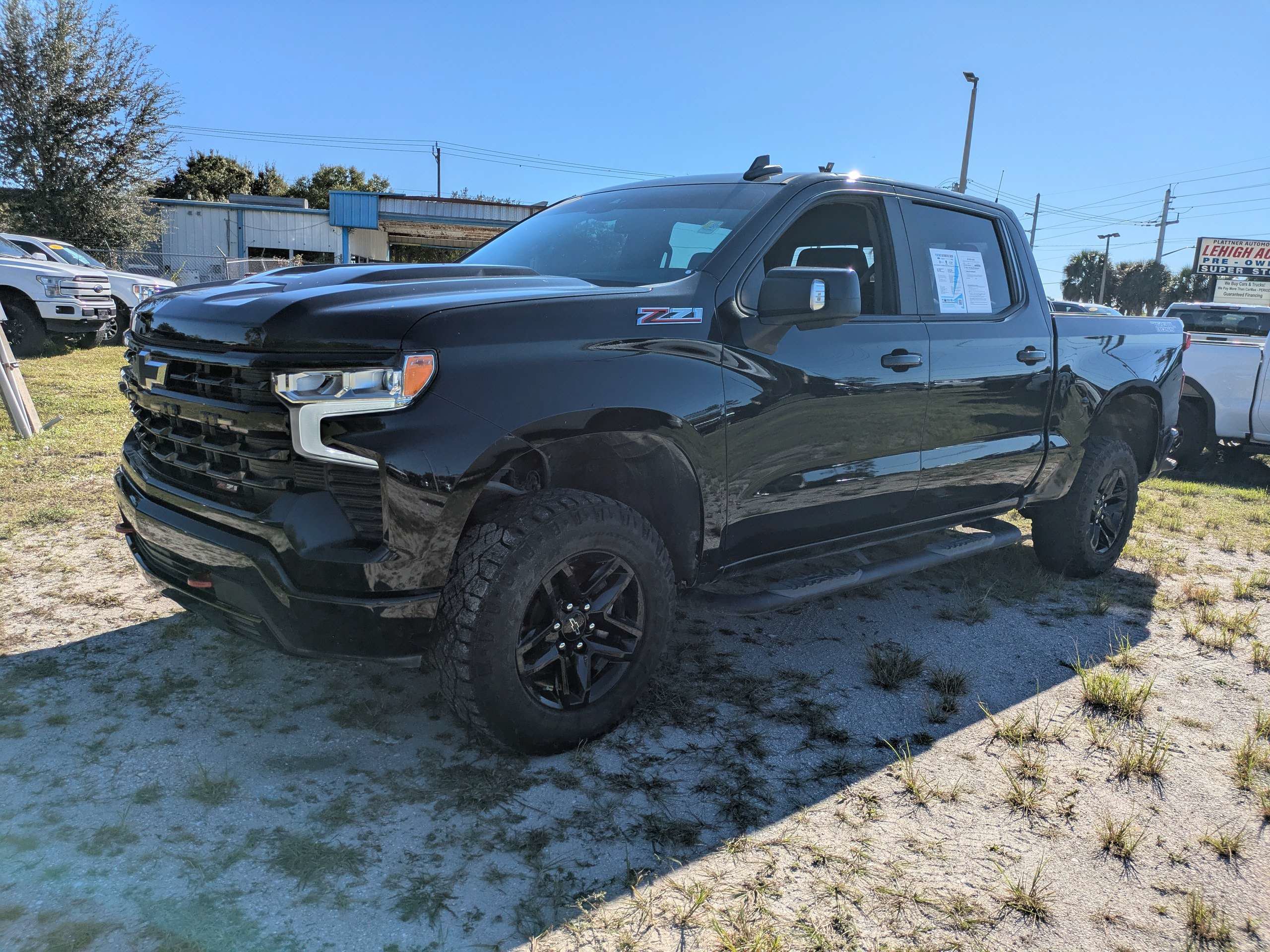 Used 2022 Chevrolet Silverado 1500 LT Trail Boss w/ LT Trail Boss Premium Package AWD/4WD image 10