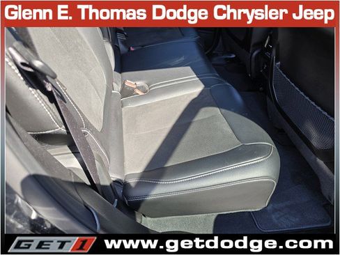 Certified 2025 Jeep Grand Cherokee Altitude AWD/4WD image 30