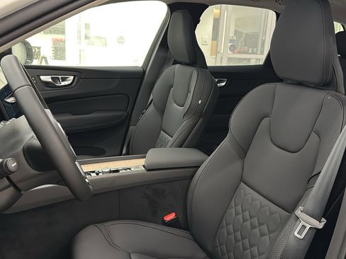 Used 2026 Volvo XC60 B5 Plus w/ Climate Package image 23