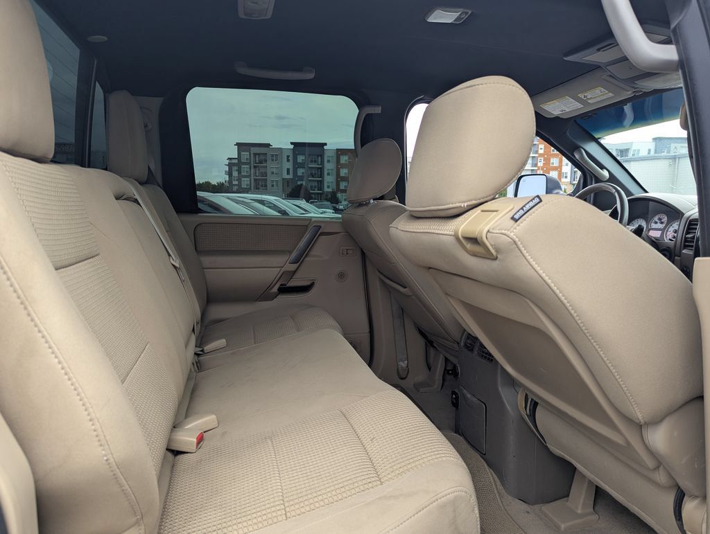 Used 2013 Nissan Titan 4x4 Crew Cab image 30