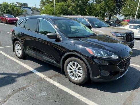 Used 2022 Ford Escape SE w/ Convenience Package FWD image 5