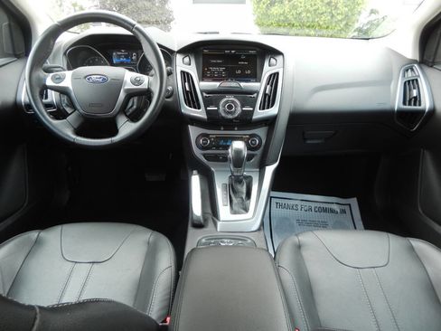Used 2012 Ford Focus Titanium image 2