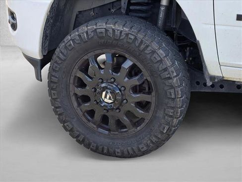 Used 2024 RAM 3500 Laramie w/ Night Edition AWD/4WD image 9