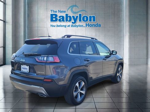 Used 2022 Jeep Cherokee Limited AWD/4WD image 5