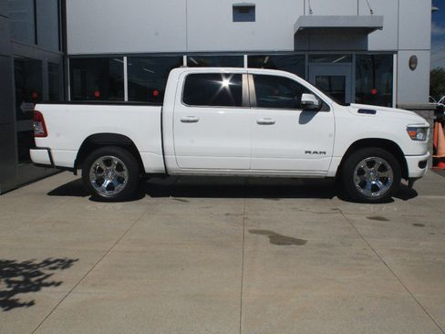 Used 2019 RAM 1500 Big Horn AWD/4WD image 4