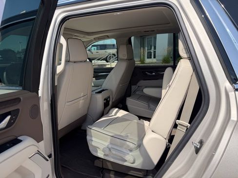 Used 2024 GMC Yukon Denali w/ Max Trailering Package AWD/4WD image 13