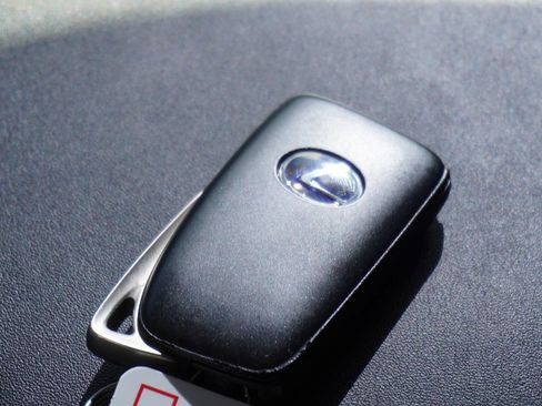 Used 2016 Lexus RX 450h AWD w/ Cold Weather Package image 20