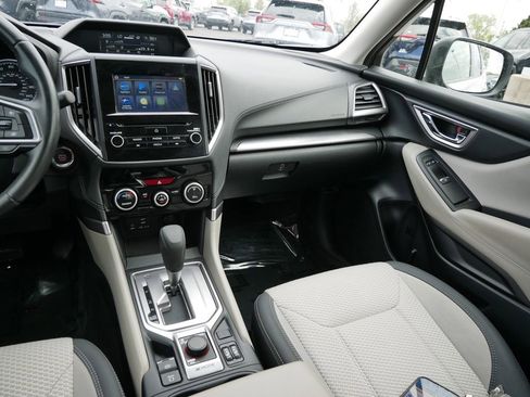 Used 2020 Subaru Forester Premium AWD/4WD image 14
