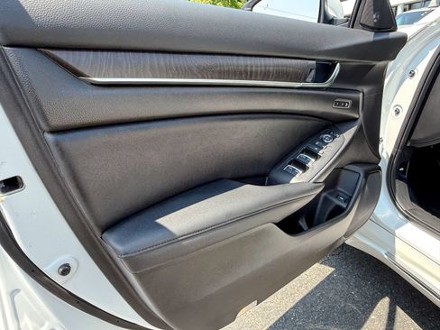 Used 2022 Honda Accord EX-L image 17