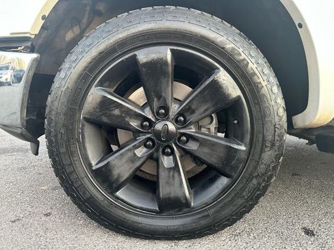 Used 2011 Ford F150 Lariat w/ Lariat Plus Pkg image 24