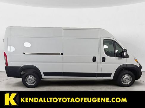 Used 2026 RAM ProMaster 2500 w/ Convenience Group FWD image 6