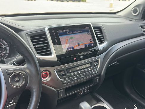 Used 2019 Honda Ridgeline RTL-T image 16