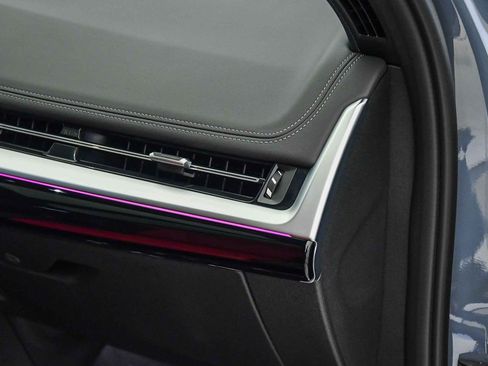 Used 2025 BMW X1 xDrive28i w/ Convenience Package image 17