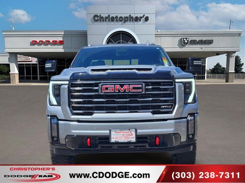 Used 2024 GMC Sierra 2500 AT4 w/ AT4 Premium Plus Package AWD/4WD image 8