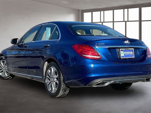 Used 2017 Mercedes-Benz C 300 4MATIC Sedan image 4