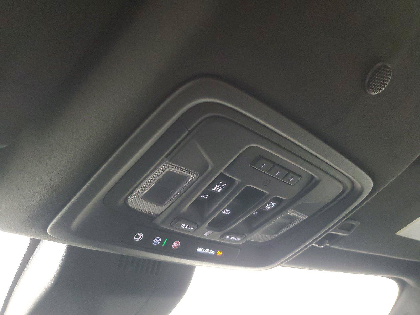 Used 2025 GMC Sierra 1500 Denali Ultimate AWD/4WD image 32