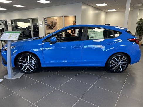 New 2025 Subaru Impreza 2.0i Sport w/ Popular Package #1 image 5
