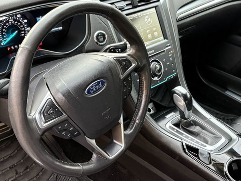 Used 2014 Ford Fusion Titanium FWD image 10