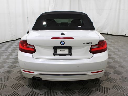 Used 2017 BMW 230i Convertible image 32