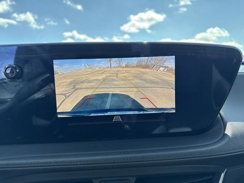 Used 2024 Buick Encore GX Sport Touring image 15