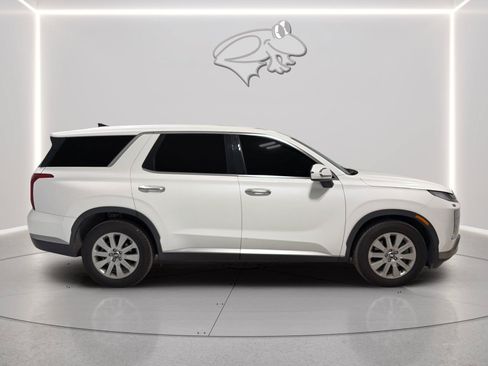Used 2023 Hyundai Palisade SE AWD/4WD image 6