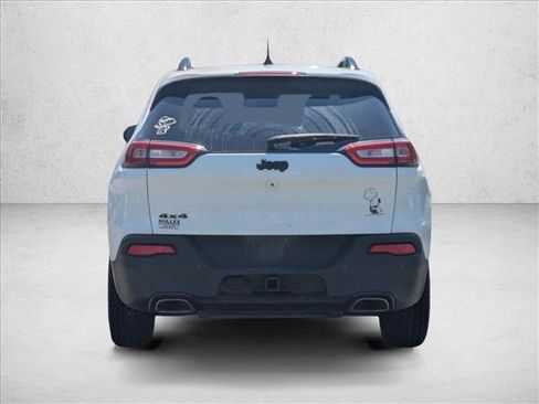 Used 2018 Jeep Cherokee Limited w/ Technology Group AWD/4WD image 6