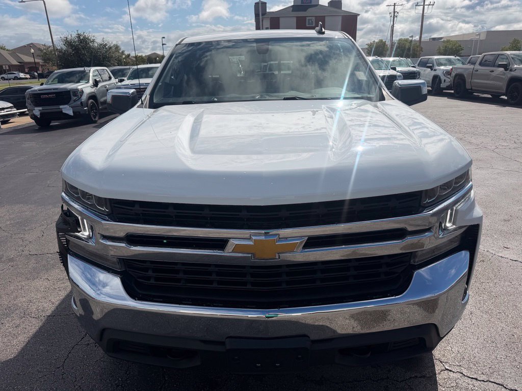 Used 2021 Chevrolet Silverado 1500 LT AWD/4WD image 9