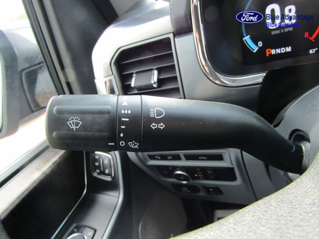 Used 2022 Ford F150 Lariat w/ Equipment Group 502A High AWD/4WD image 31