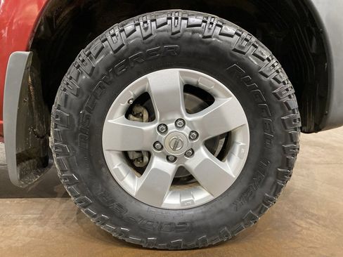 Used 2013 Nissan Xterra S image 18