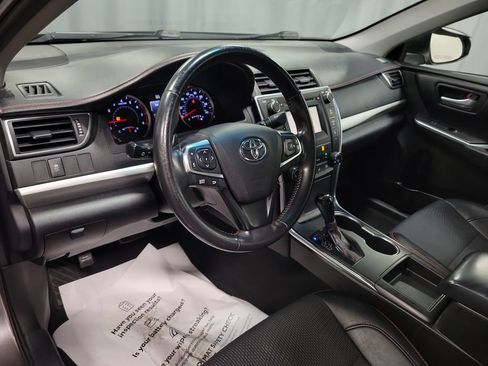 Used 2016 Toyota Camry SE FWD image 15