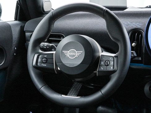 New 2026 MINI Cooper 2-Door Hardtop image 16