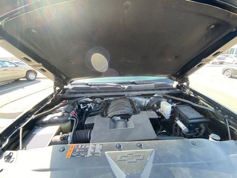 Used 2018 Chevrolet Silverado 1500 LT w/ All Star Edition image 29