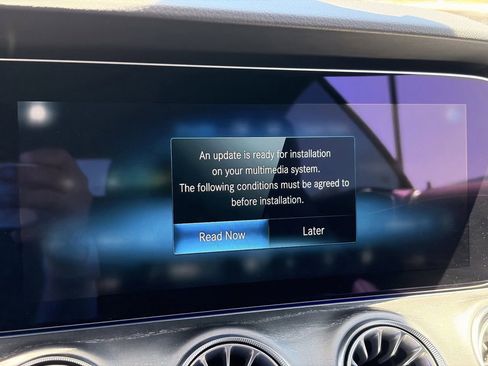 Used 2023 Mercedes-Benz E 450 4MATIC Cabriolet image 18