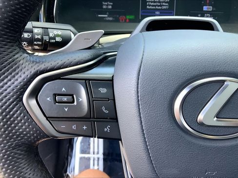 Used 2025 Lexus TX 500h AWD w/ Technology Package image 24