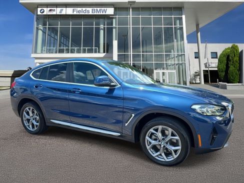 Used 2025 BMW X4 xDrive30i AWD/4WD image 1