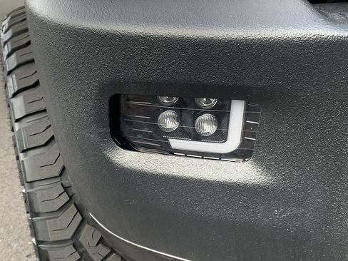 Used 2011 RAM 2500 Laramie image 10