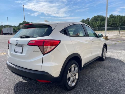 Used 2016 Honda HR-V LX image 6