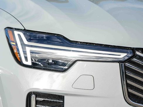 New 2026 Volvo XC90 T8 Ultra w/ Protection Package image 4