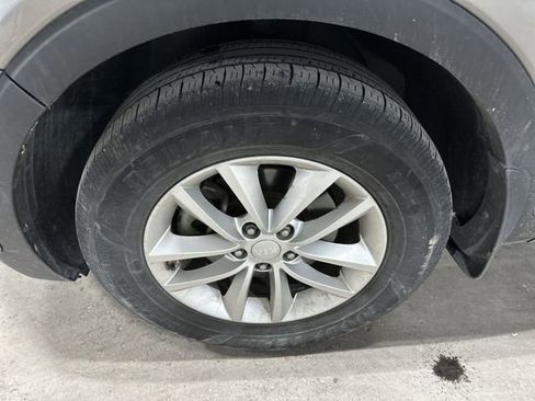 Used 2016 Kia Sorento LX image 22