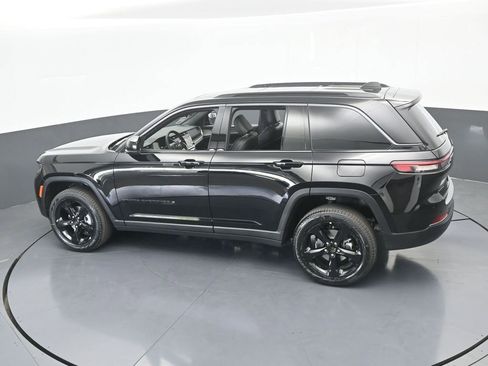 New 2026 Jeep Grand Cherokee Limited w/ Limited Altitude Package RWD image 44
