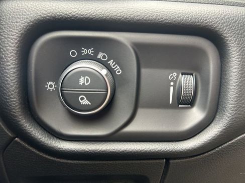 Used 2021 RAM 1500 Big Horn AWD/4WD image 29