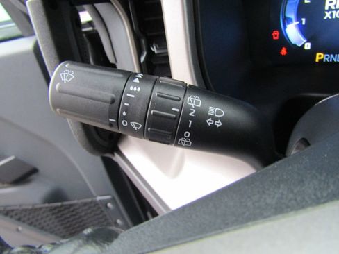 Used 2025 Ford Bronco Outer Banks image 17