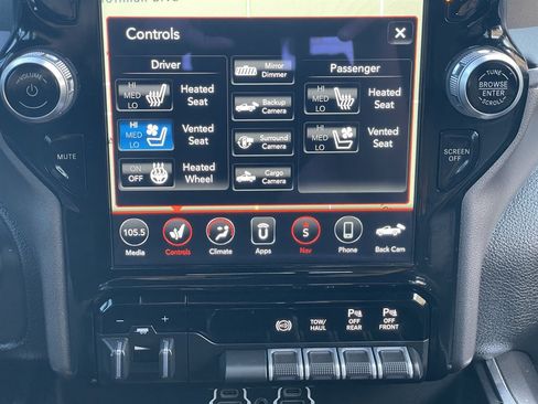 Used 2021 RAM 2500 Laramie w/ Night Edition AWD/4WD image 30
