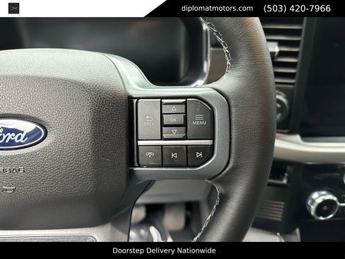 Used 2024 Ford F150 Lightning XLT image 30