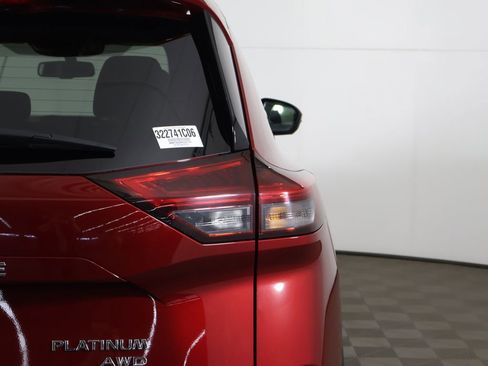 Used 2023 Nissan Rogue Platinum AWD/4WD image 19