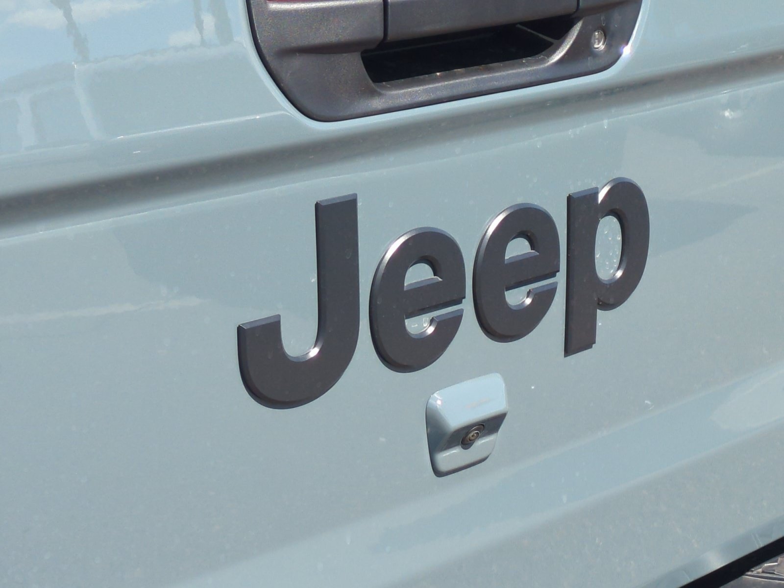 New 2026 Jeep Gladiator Sport AWD/4WD image 24