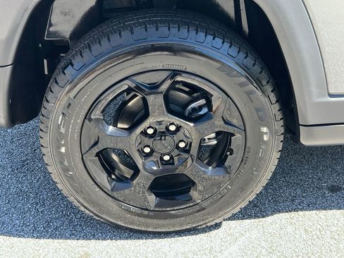 Used 2024 Jeep Compass Trailhawk image 17